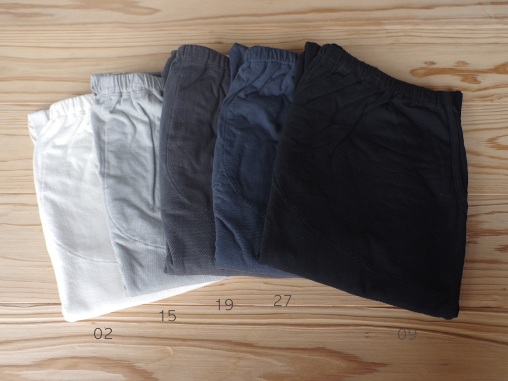 未使用) 上下セット_コットンタイプライター プルオーバーシャツ/イージーパンツ タイプライター オーバーサイズドシャツ – HACHIYA