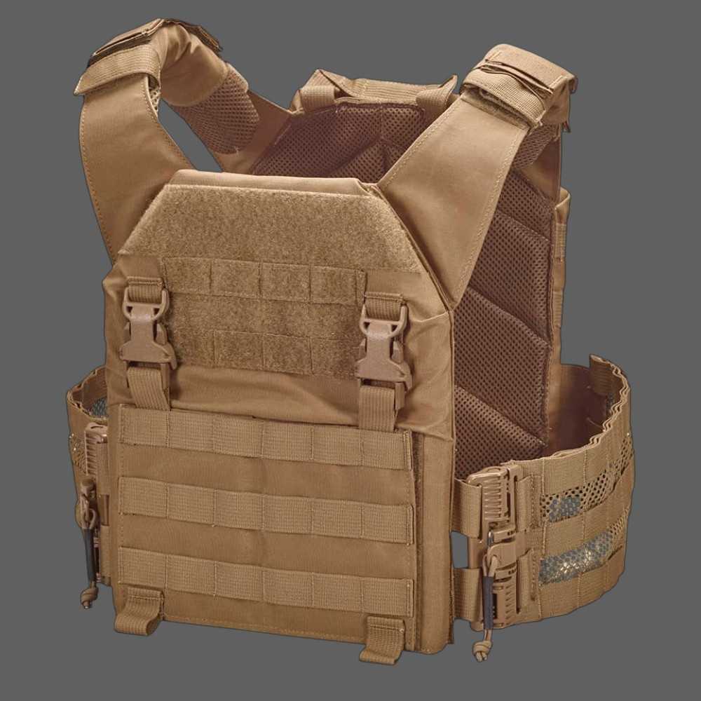 Lightweight Operational Plate Carrier  / Chase Tactical LOPC �ץ졼�ȥ���ꥢ ��ʪUS Mil-Spec IR���� �ƹ��������Ǽ��