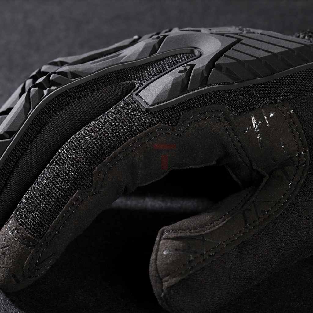 ���� ���ǥ� ���ڥ졼��������ѥ��� ��ꥹ��������Ѥ��߷פ��줿�������֡� IRONCLAD ���������ǥ����顼 ��