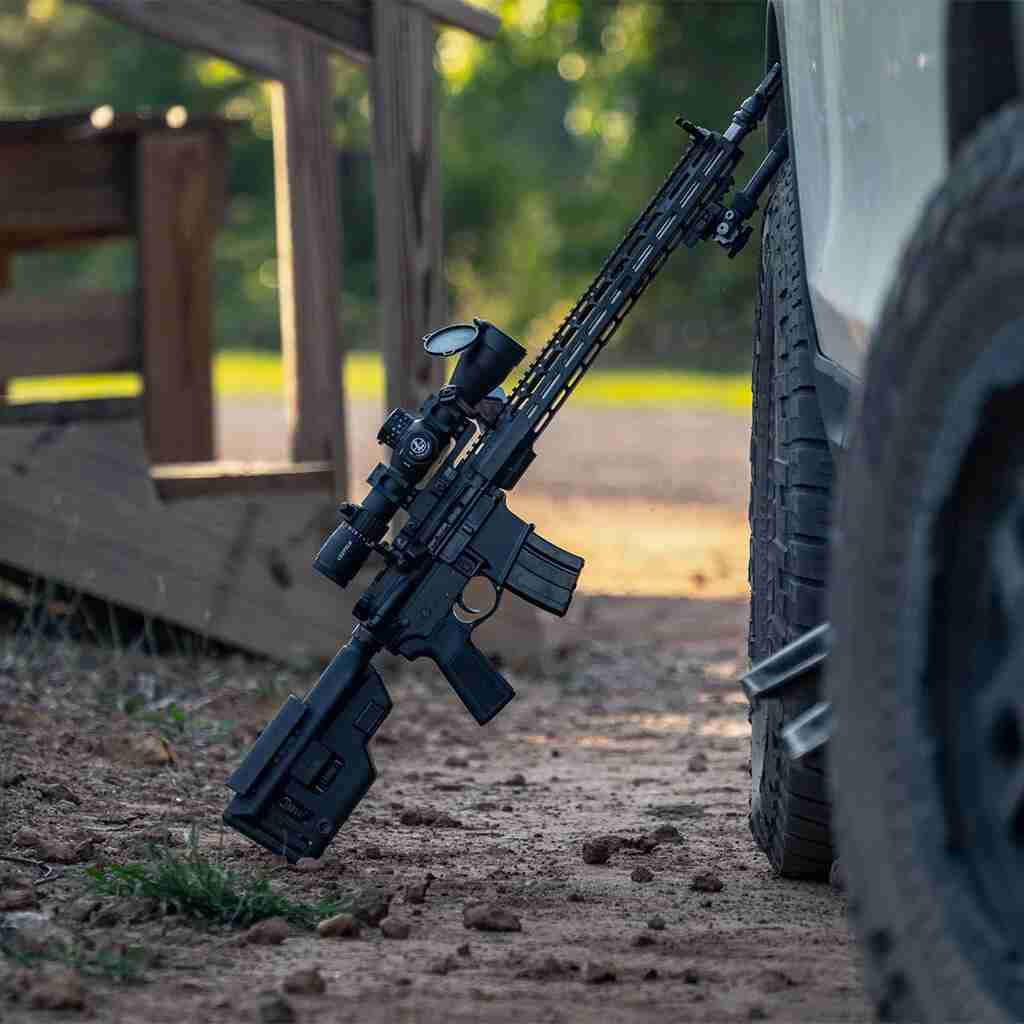 �º̥��顼 P-GRIP 23 AR�饤�ե��ѥ���å� B5 Systems �ƹ��ʪ