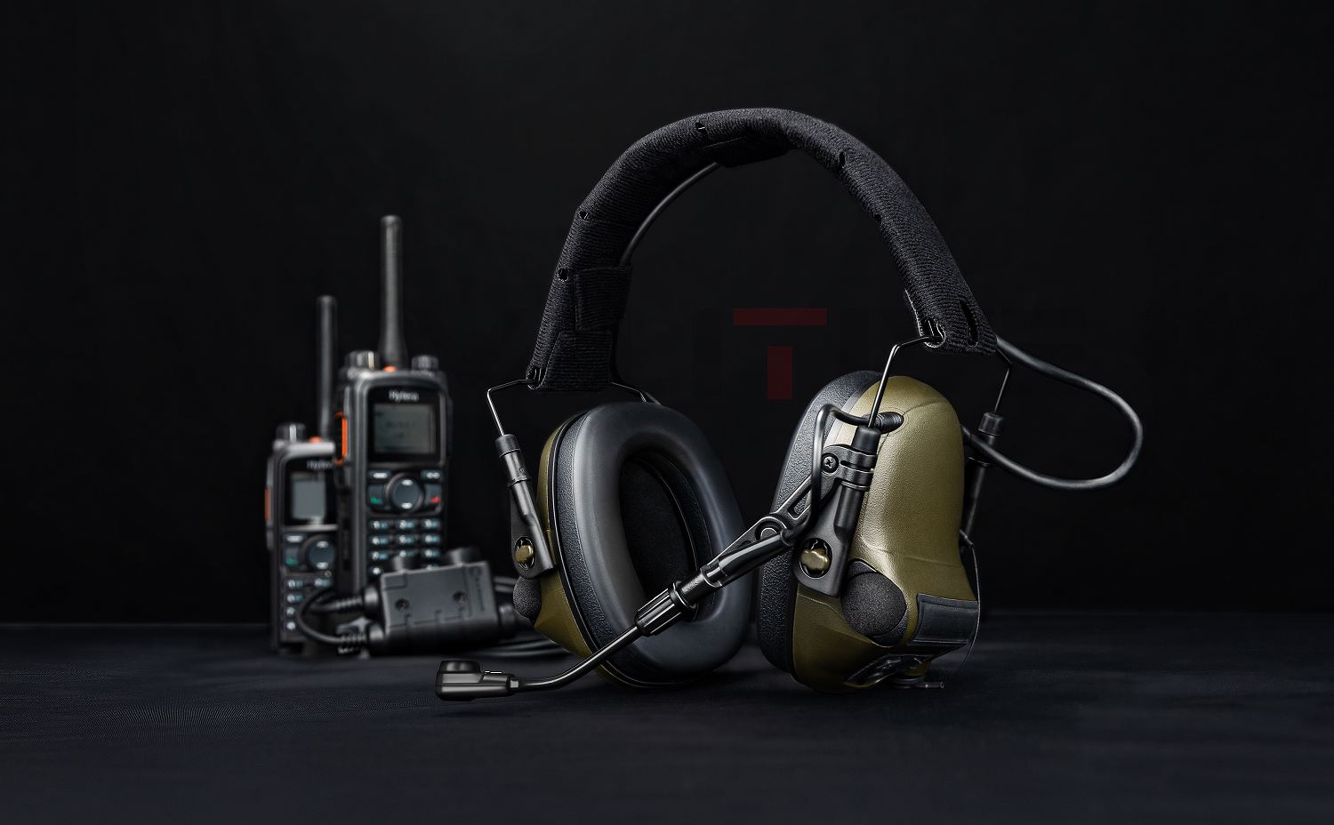 M33 MILPro Headset Tactical Communication & Hearing Protection �إåɥ��å� ����Ż��̿������İ���ݸ� ���䡼�ޥ� �Υ�������󥻥�� ��Ǽ�ʥ֥��ɡ�����������������Ź��