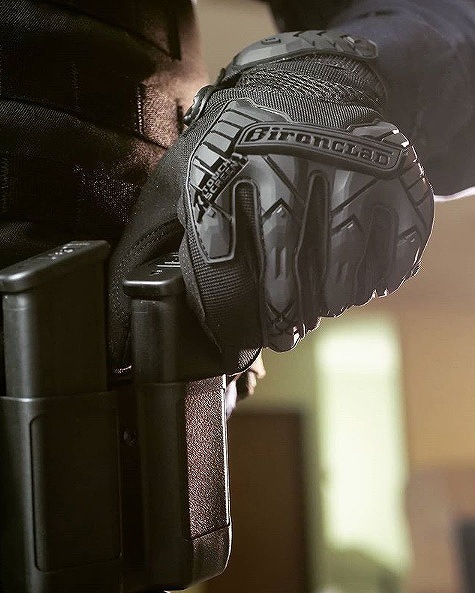 COMMAND TACTICAL IMPACT / BLACK�����������ǥ����顼��