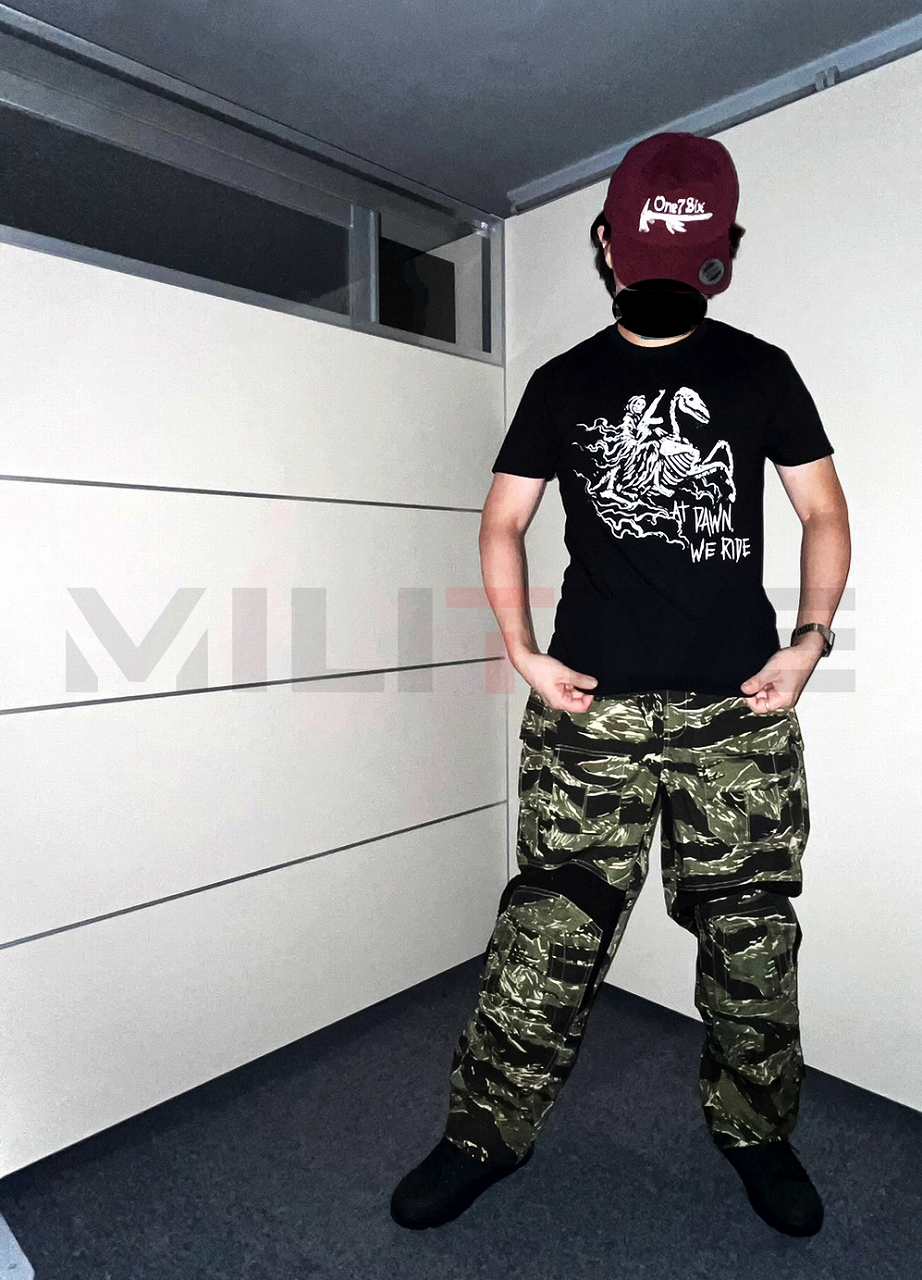 PALE RIDER T����� �ƹ� Black Rifle Division ����������Ź