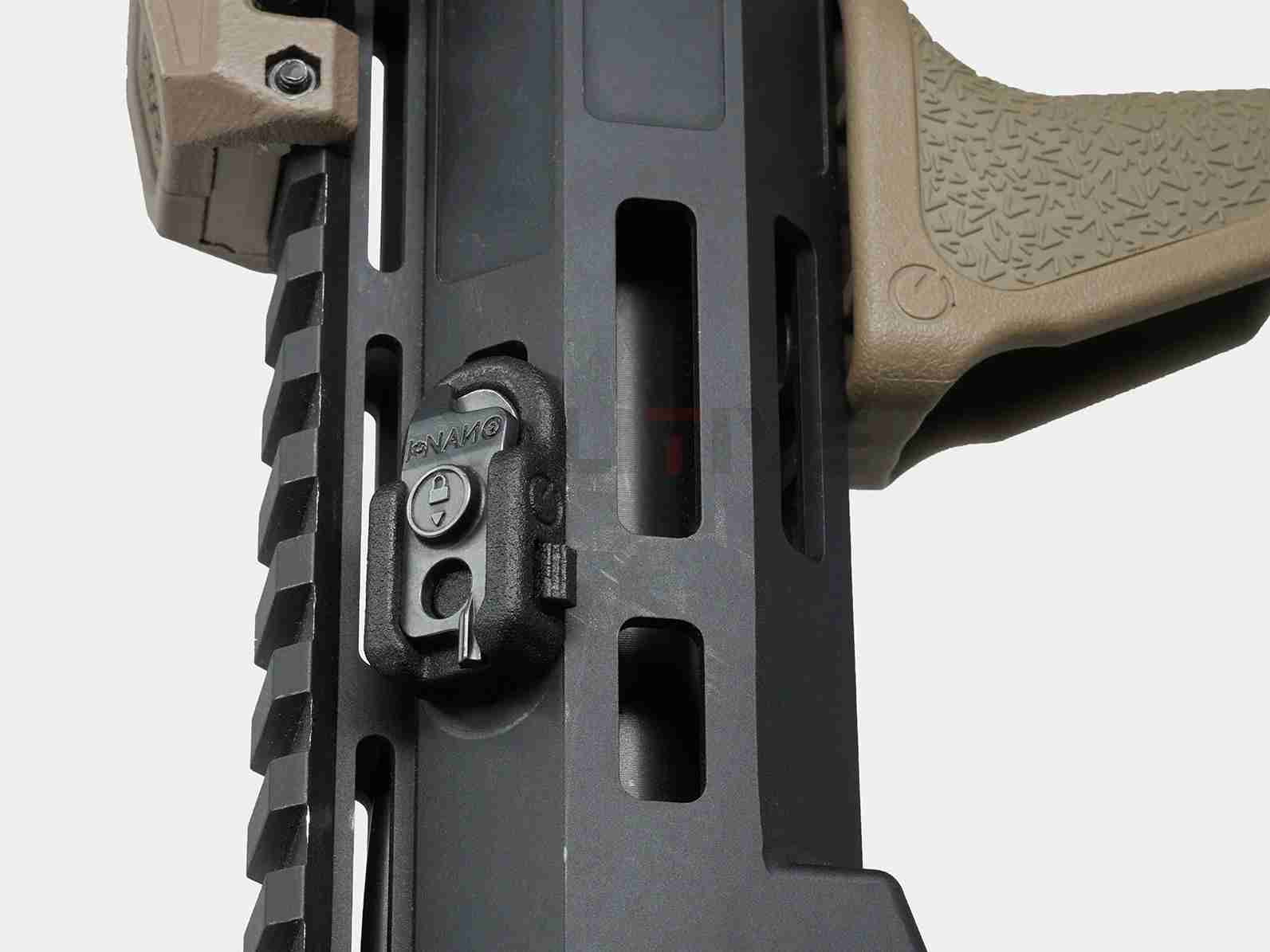 ���å���ǽ�դ� NANO Carrier M-LOK (�С������2) /M-LOK�� �ƹ� Emissary Development