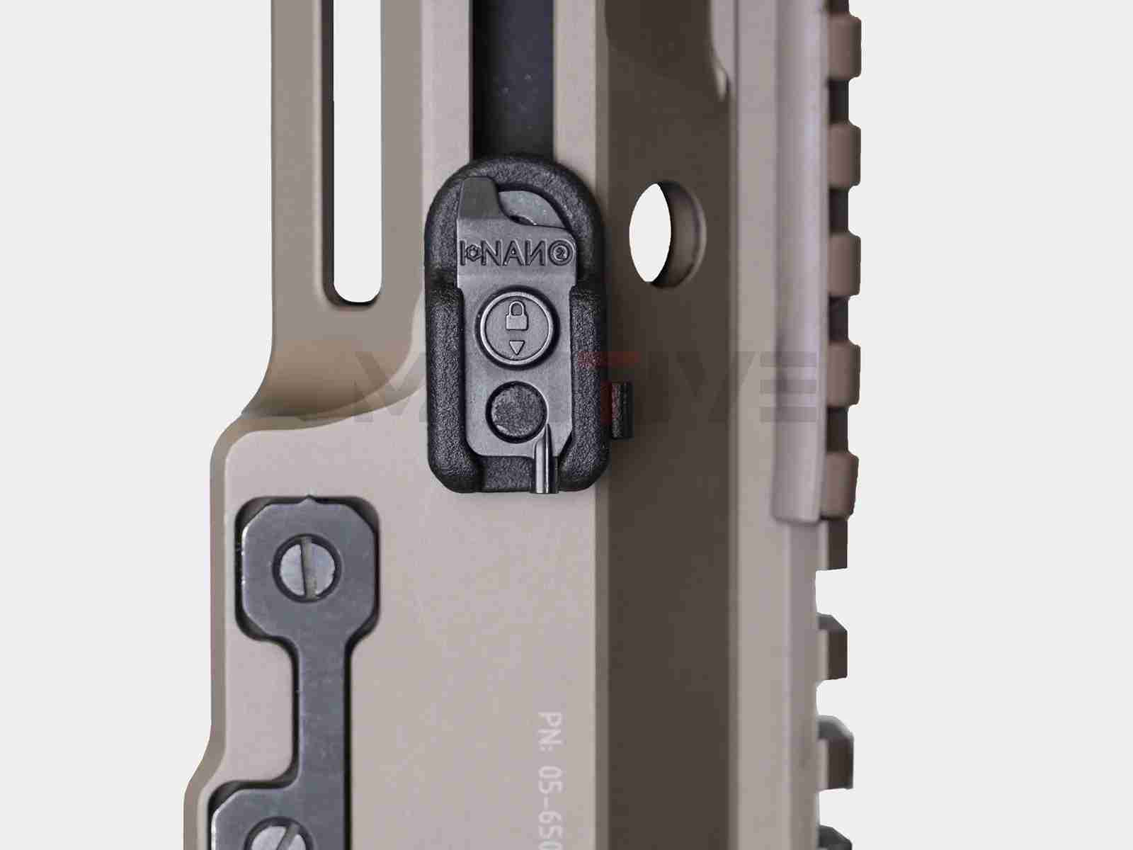 ���å���ǽ�դ� NANO Carrier M-LOK (�С������2) /M-LOK�� �ƹ� Emissary Development