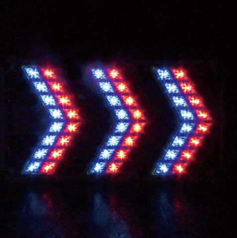 LEDシェブロンアロー 3連矢(赤青発光)