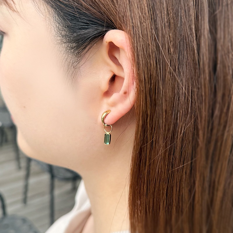 K18YG グリーントルマリン チャーム T 約1.00ct