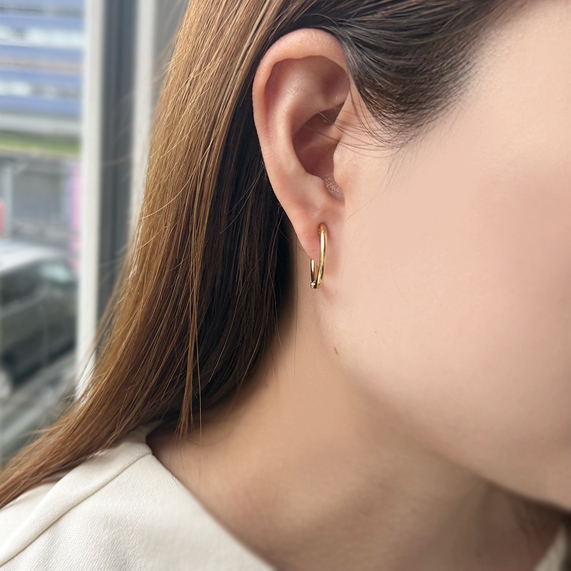 K18YG シームレスパイプ ピアリング 約1.6g