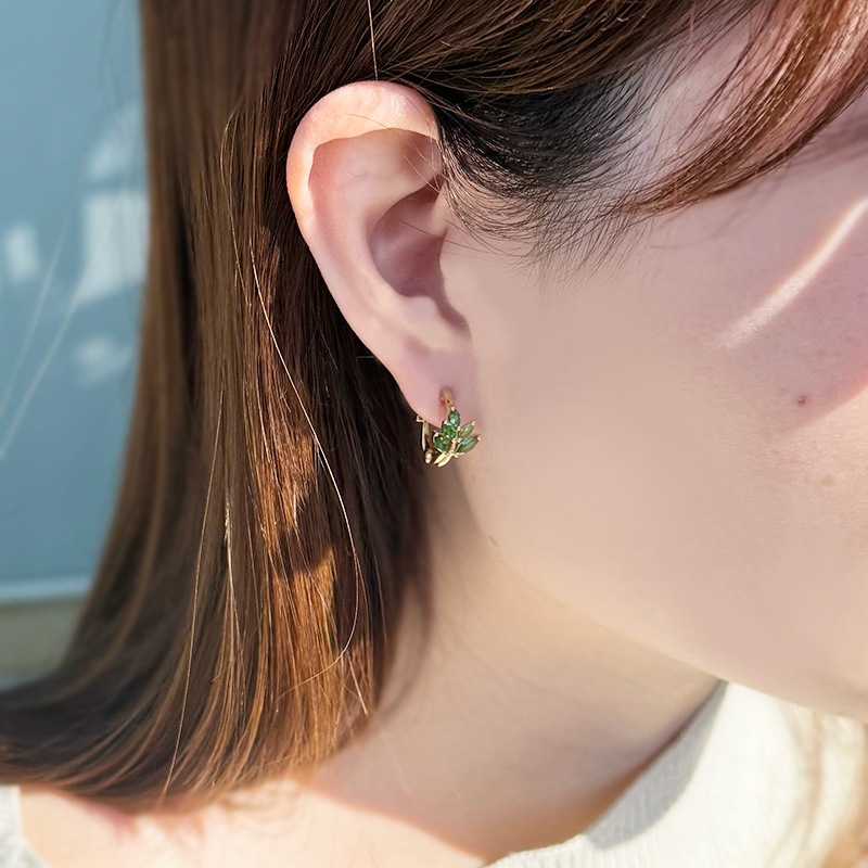 K18YG ツァボライト サンタマリアアフリカーナアクアマリン ピアリング TS 約0.80ct AQ 約0.40ct