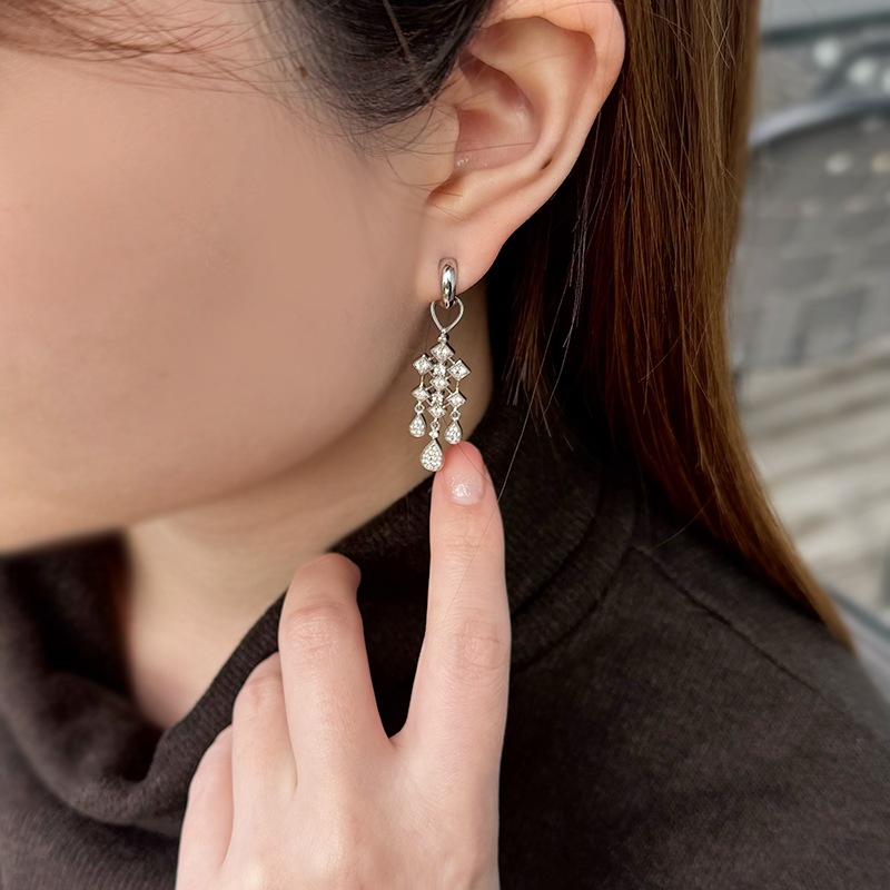 パラジウムシルバー950 天然ホワイトジルコン シャンデリア チャーム ZI 約0.90ct