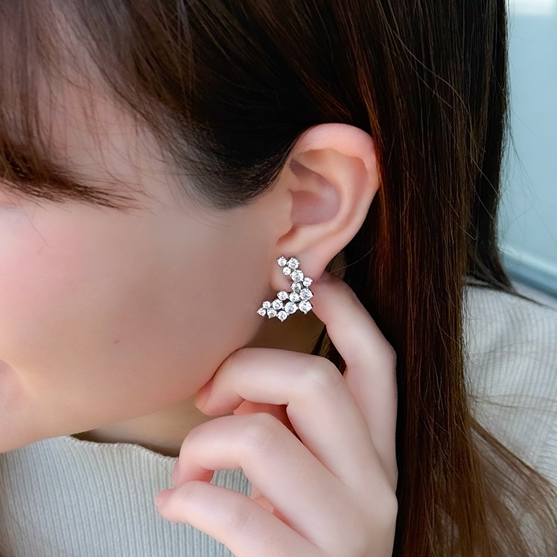 パラジウムシルバー950 天然ホワイトジルコン Mia フェザータッチイヤリング ZI 約4.40ct