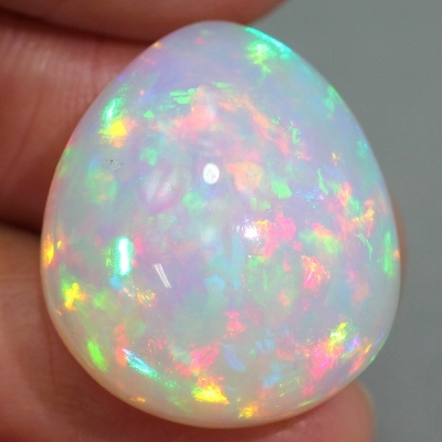 19.50ｃｔ天然エチオピアパール【大粒ネオン遊色】ハイドーム