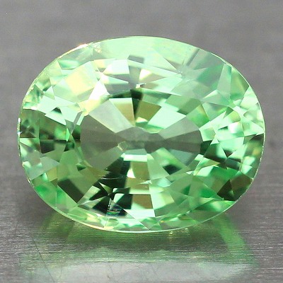 1.60ct天然ミントガーネット【強輝】メレラニ・UVタイプ