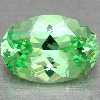 3.58ct天然ミントガーネット【Perfect Mint UV Type】ＩＦクラス　メレラニ産