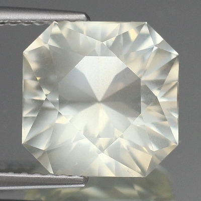 天然ムーンストーン 4.18ct 【カスタムカット】