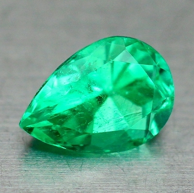 0.62ct天然エメラルド【爽快エメラルドグリーン】ブラジル