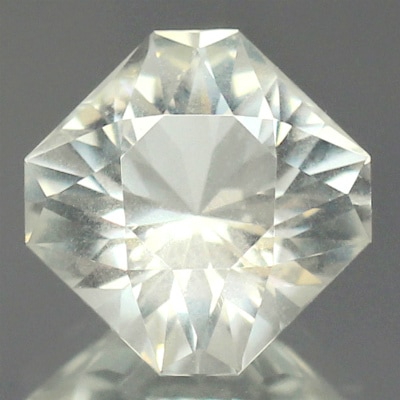 2.61ct天然ムーンストーン【シラー】マダガスカル