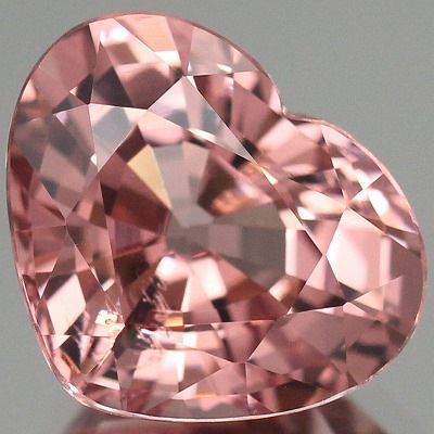 天然マラヤガーネット 4.00ct 【シャンパンピンク・ハート】 タンザニア