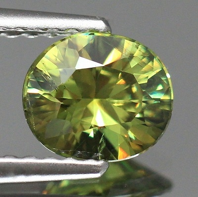 0.89ct天然デマントイドガーネット【マダガスカル】