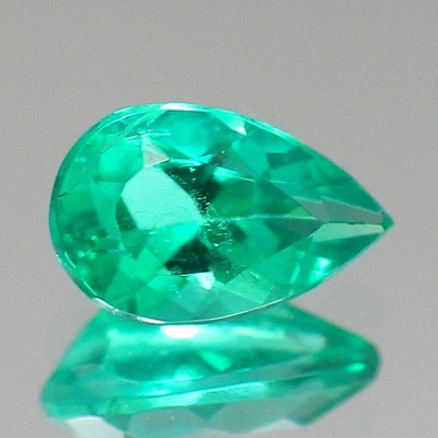 天然エメラルド 0.43ｃt【コロンビア】ペアシェイプカット