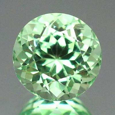 1.24ct天然ミントガーネット【煌くラウンド】UV蛍光　タンザニア