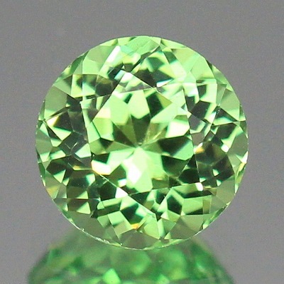 1.04ct天然ミントガーネット【煌くラウンドカット】メレラニ・UVタイプ