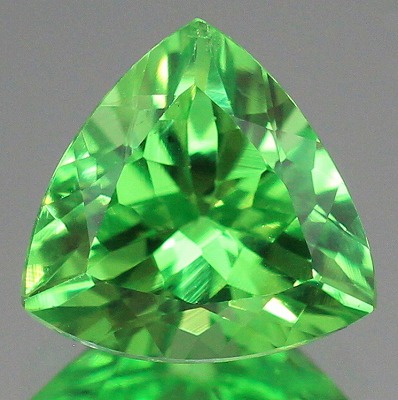 天然ツァボライトガーネット 1.51ct 【希少・UV蛍光】 タンザニア