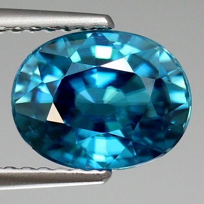 天然ジルコン 3.78ct 【美濃色】 輝き