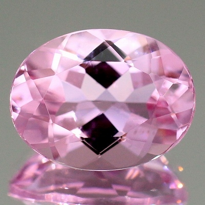 天然モルガナイト 1.64ct 【美発色ピンク】 マダガスカル