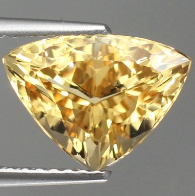 天然インペリアルトパーズ 3.36ct 【トリリアント】 ブラジル