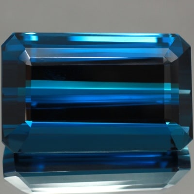 天然トパーズ 125.39ct 【大粒・ロンドンブルー】 鑑別付