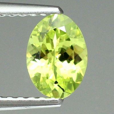 天然クリソベリル 0.69ct 【パロットイエロー】 インド