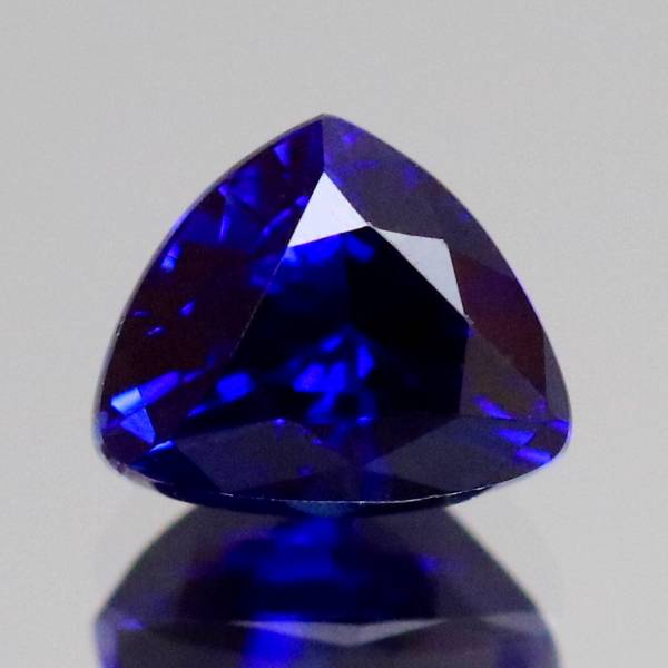 天然ブルーサファイア 0.62ct 【ROYAL BLUE】 非加熱 マダガスカル GIA鑑別付