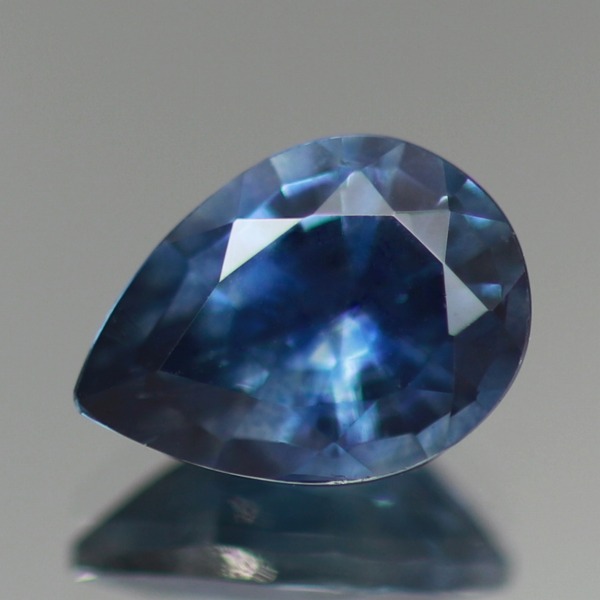 天然のサファイア 天然サファイア 0.84ct 【ディープブルー】 モンタナ
