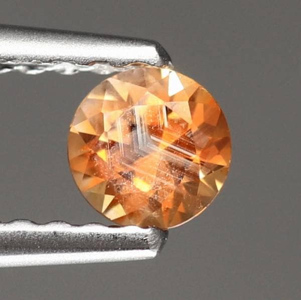 天然サファイア 0.27ct 【ピンキッシュオレンジ】 モンタナ