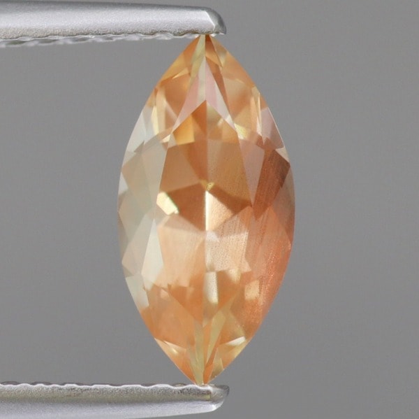 優しいオレンジカラー♪