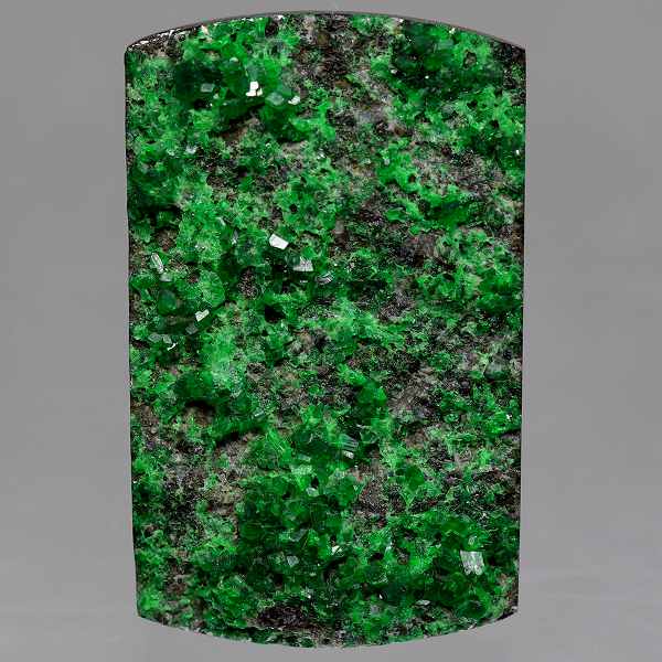 天然ウバロバイトガーネット 21.84ct 【ロシア】