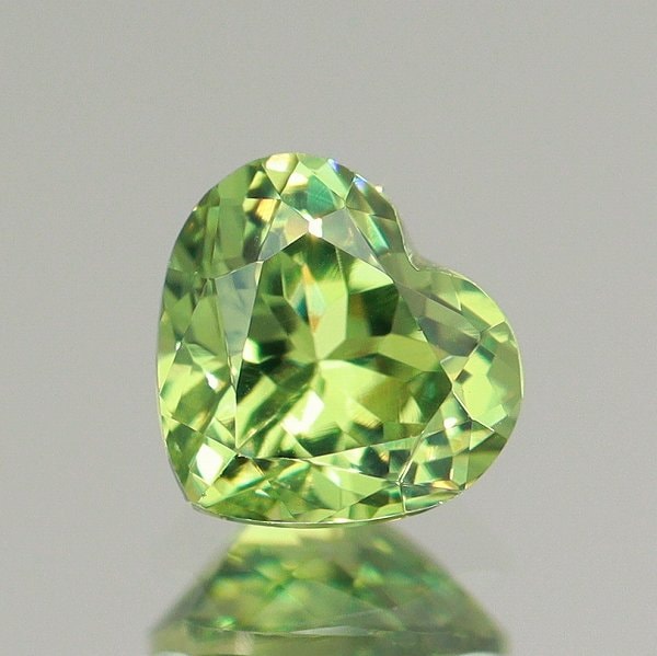 天然デマントイドガーネット 0.27ct 【ハート】 マダガスカル