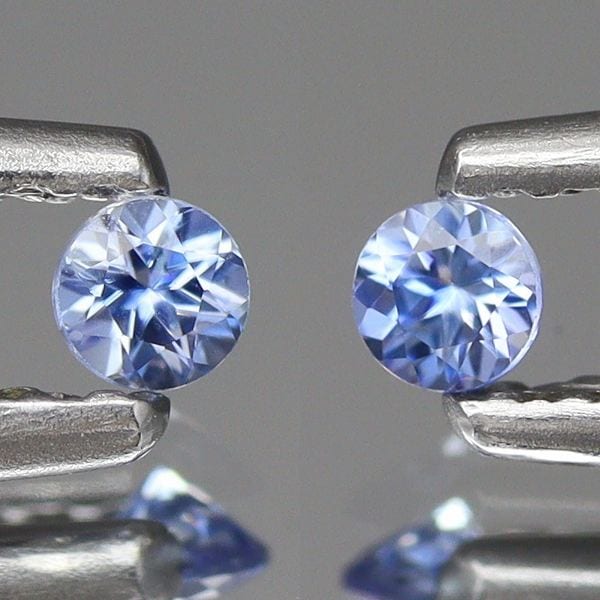 天然ベニトアイト 0.11ct/2P 【ライトブルー】 ペア