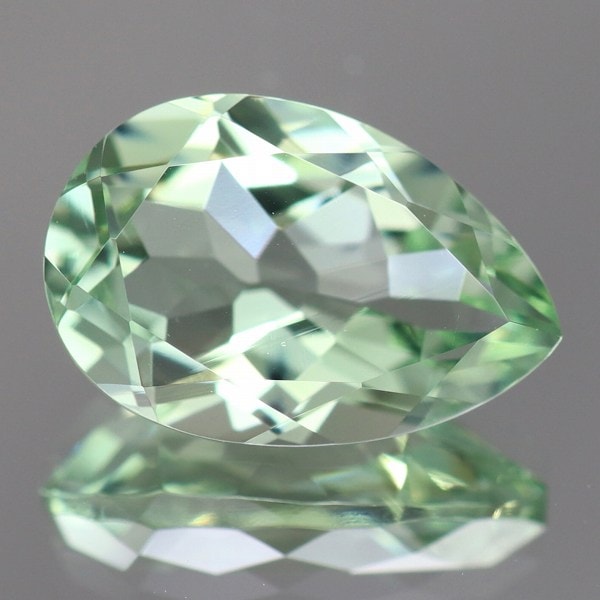 爽やかなアップルグリーン♪
