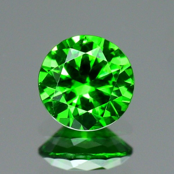 天然デマントイドガーネット 0.21ct 【ビビッドグリーン】 ロシア