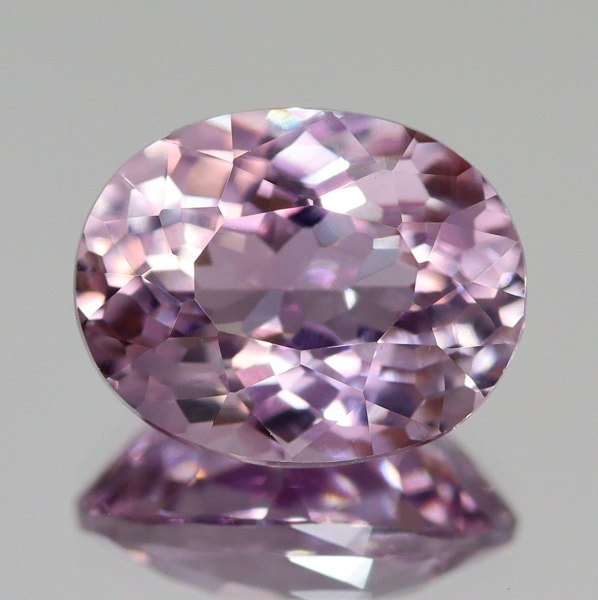 天然ダイアスポア 1.53ct 【パープリッシュピンク】 オーバル