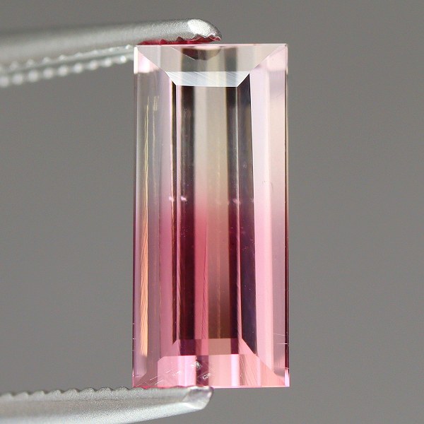 天然バイカラートルマリン 1.70ct 【ピンク＆カラーレス】