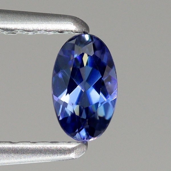 天然ベニトアイト 0.21ct 【煌めくブルー】　アメリカ