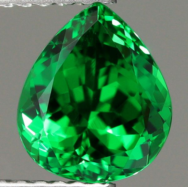 天然ツァボライトガーネット 1.95ct 【Neon Green】 タンザニア 日独ミニ鑑別付　