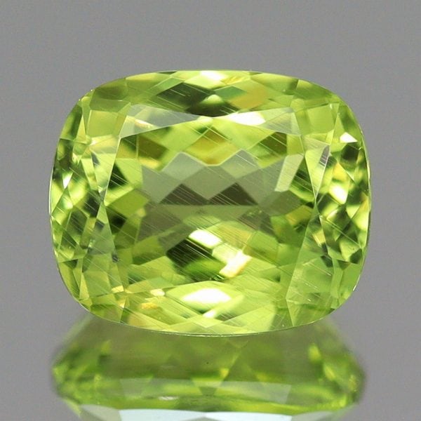 天然ペリドット 0.79ct 【隕石】 パラサイト 日独鑑別付