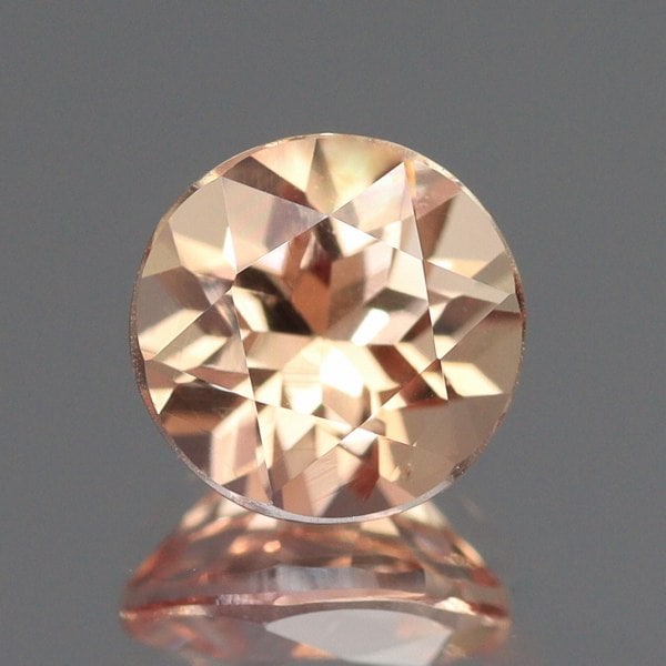 天然インペリアルトパーズ 0.65ct 【ブラジル】