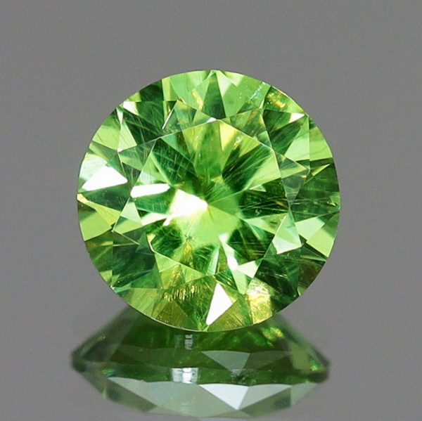 天然デマントイドガーネット 0.44ct 【ホーステールインクルージョン