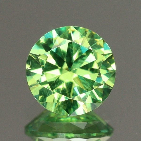 天然デマントイドガーネット 0.40ct 【ロシア】