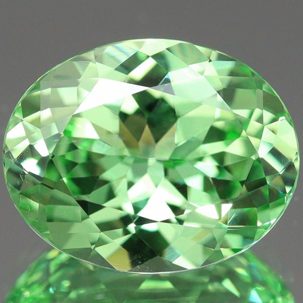 天然ミントガーネット 3.20ct 【Perfect Mint】 ジェムクラス UV蛍光